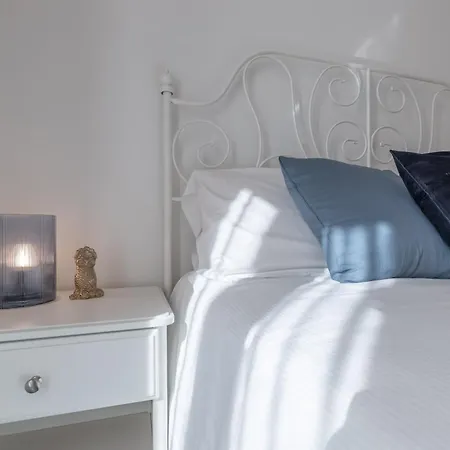Santa Maria Gualtieri Apartment *