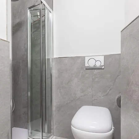 Santa Maria Gualtieri Apartment