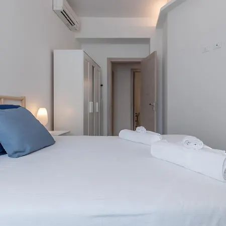 Santa Maria Gualtieri Apartment